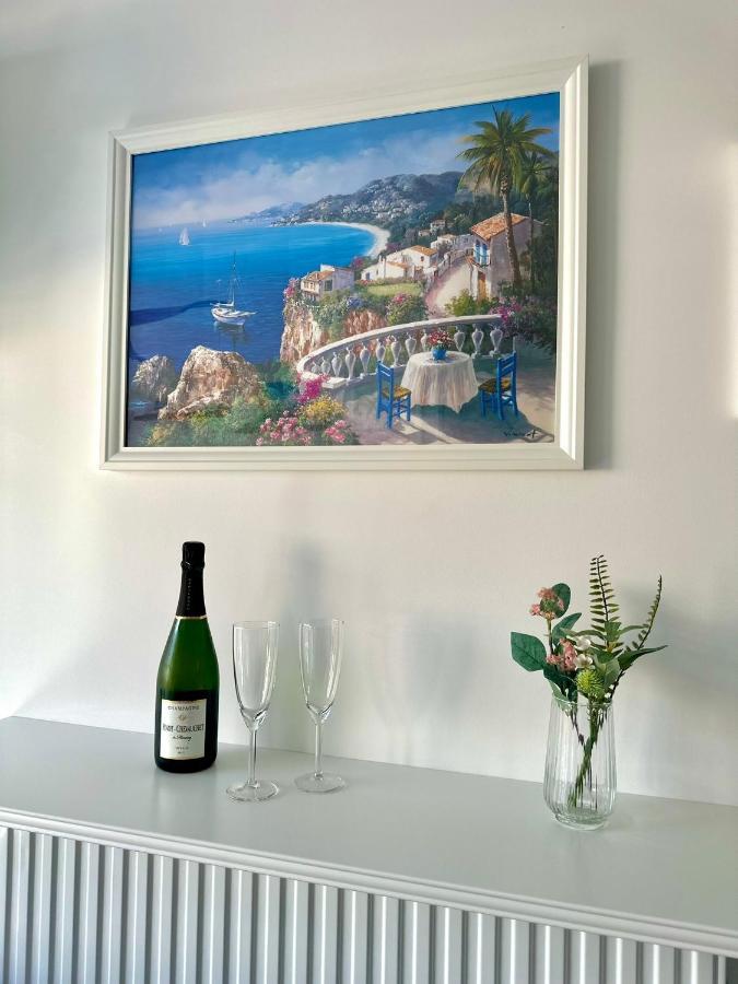 Charmant Studio A Proximite Du Port De Nizza Exterior foto